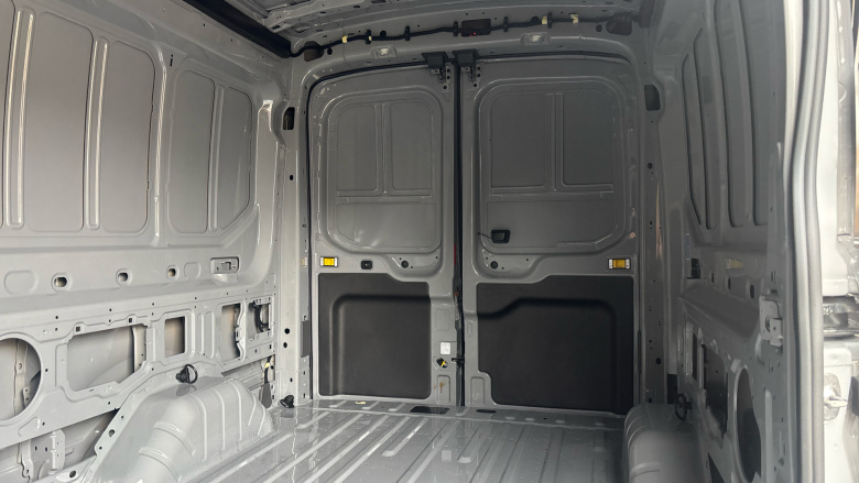 Ford Transit E-350 L3 Rwd 135kW 68kWh H2 Trend Van Auto